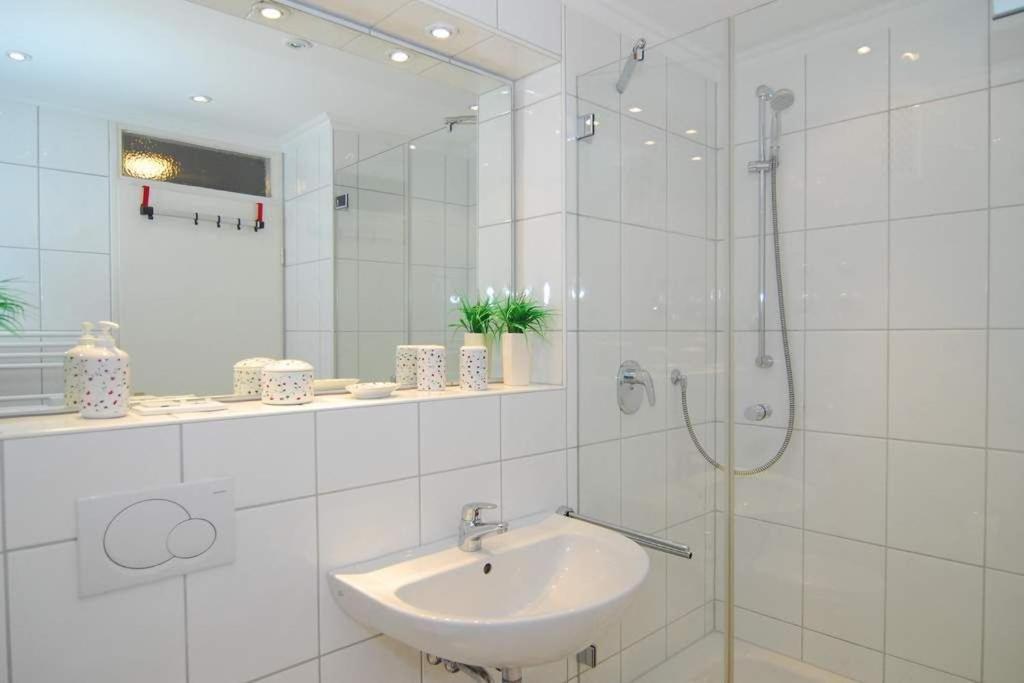 Apartment Metropol, Whg 90, Landseite *